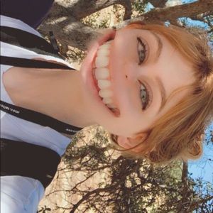 Meet your Posher, Chloe